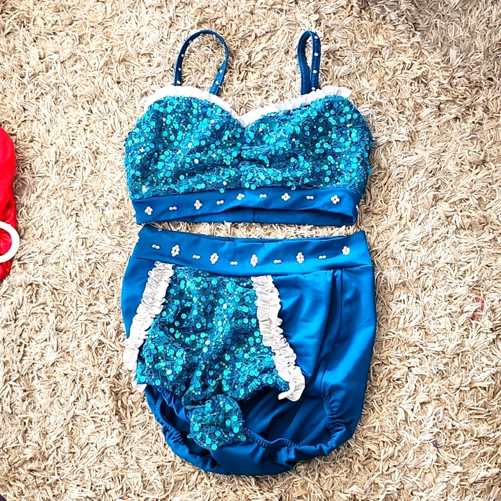 Kelle Dance costume